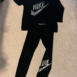 Nike tunic and leggings set.